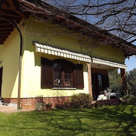 Bed and Breakfast Il Gelsomino Ferno Exterior foto