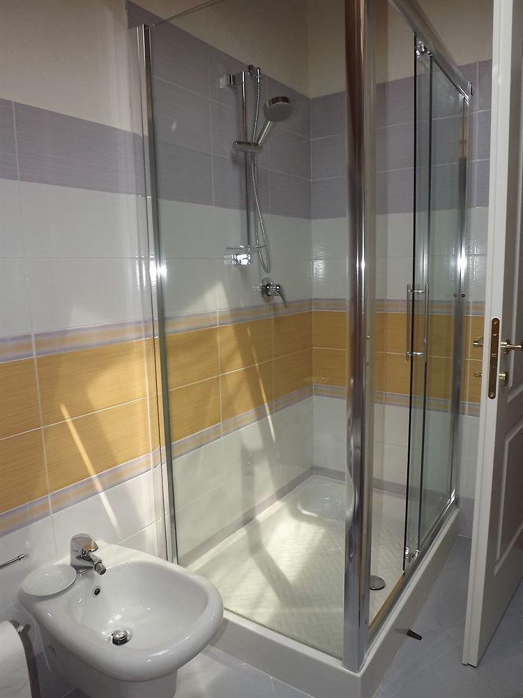 Bed and Breakfast Il Gelsomino Ferno Exterior foto