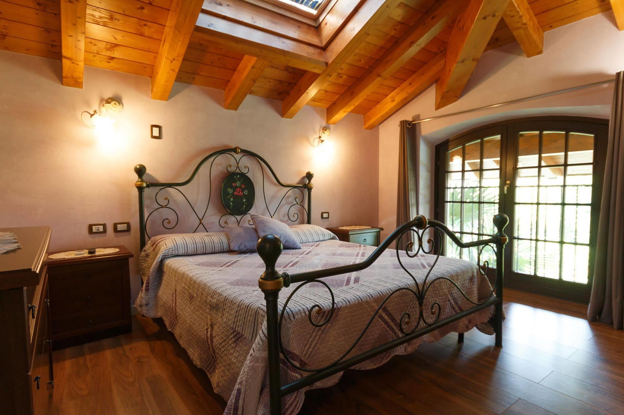 Bed and Breakfast Il Gelsomino Ferno Exterior foto