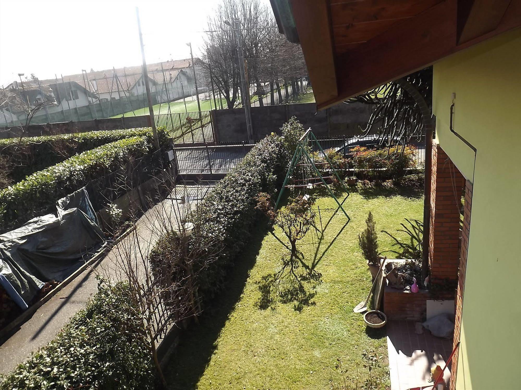 Bed and Breakfast Il Gelsomino Ferno Exterior foto